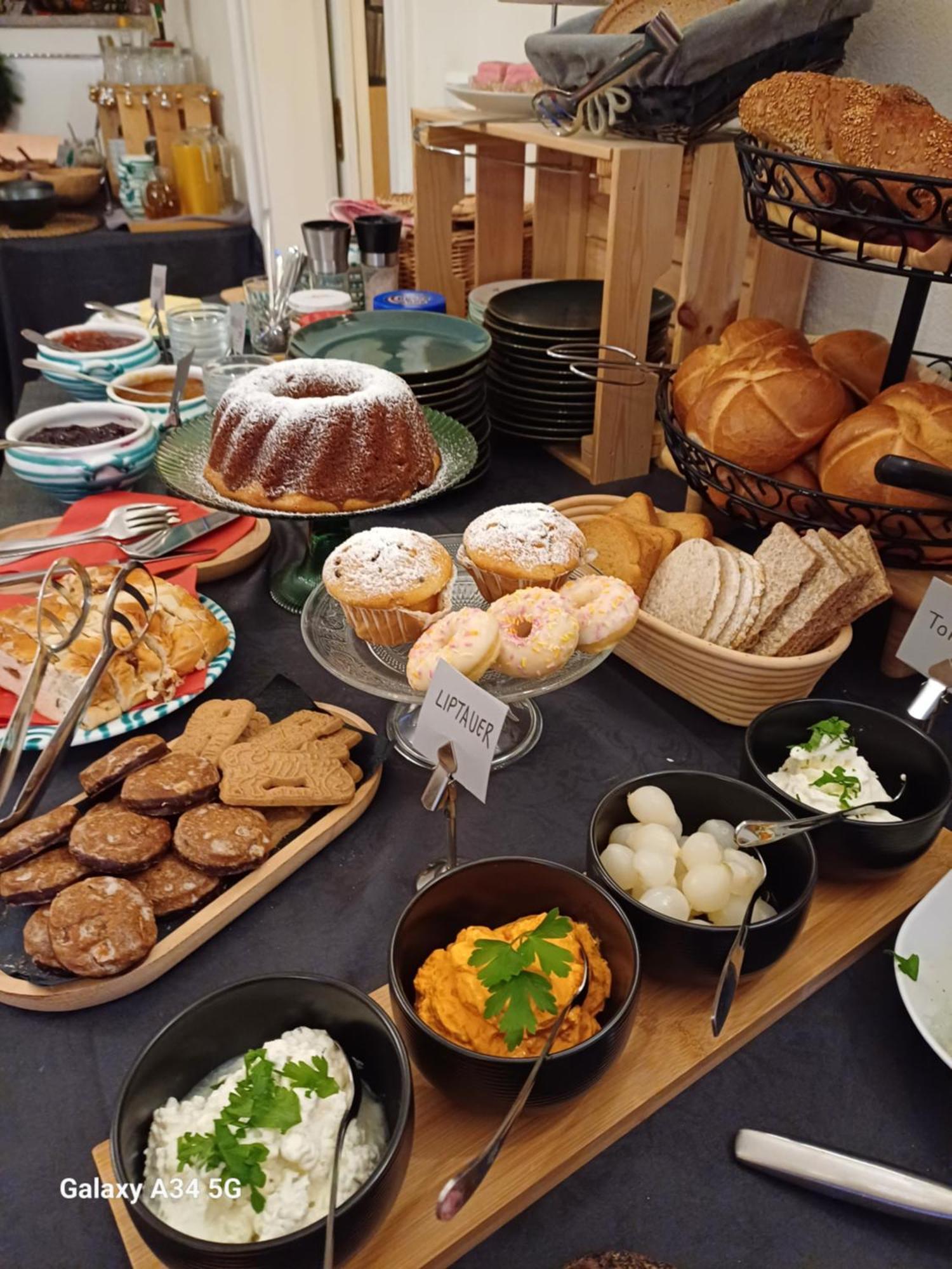 ザルツブルク Haus Am Moos Bed & Breakfast エクステリア 写真