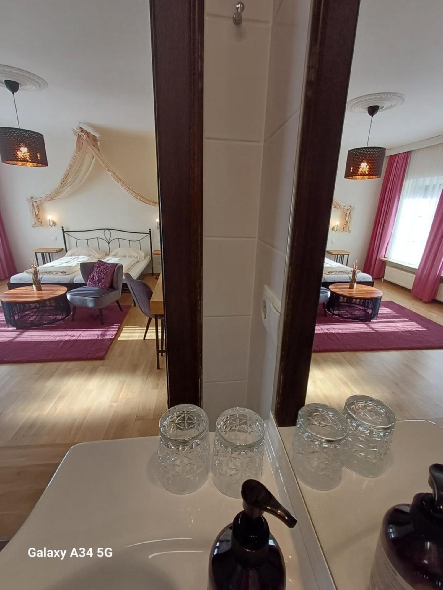 ザルツブルク Haus Am Moos Bed & Breakfast エクステリア 写真