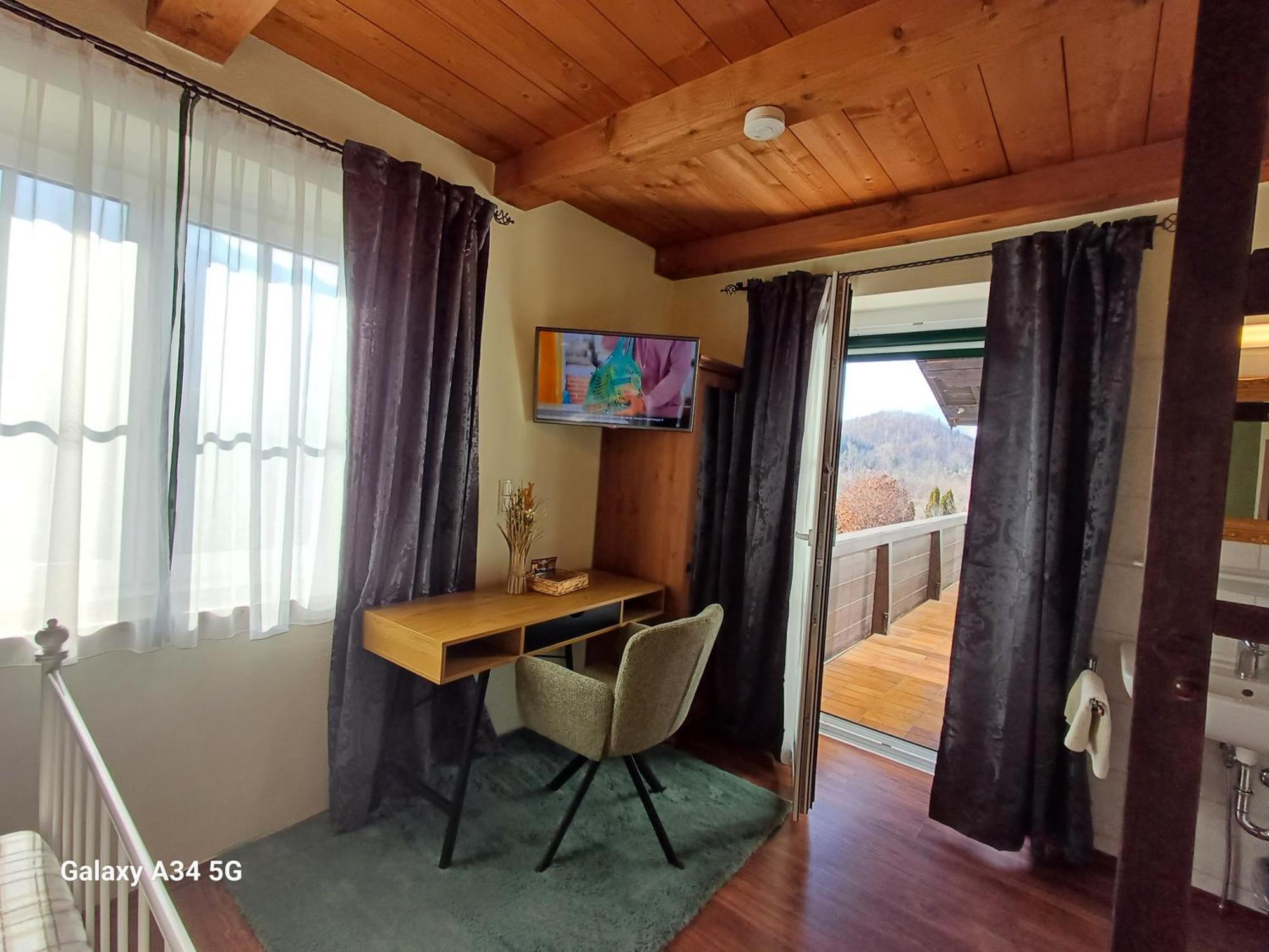 ザルツブルク Haus Am Moos Bed & Breakfast エクステリア 写真