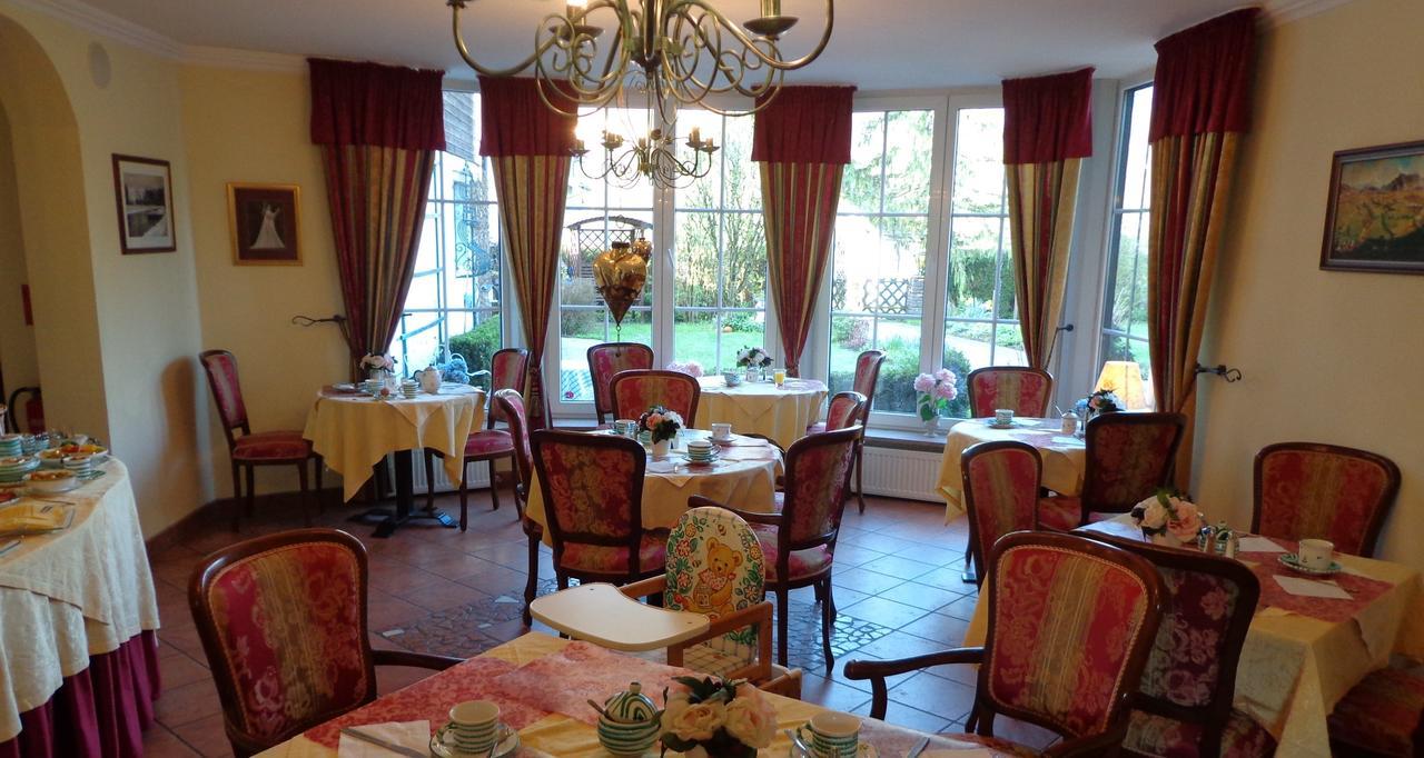ザルツブルク Haus Am Moos Bed & Breakfast エクステリア 写真