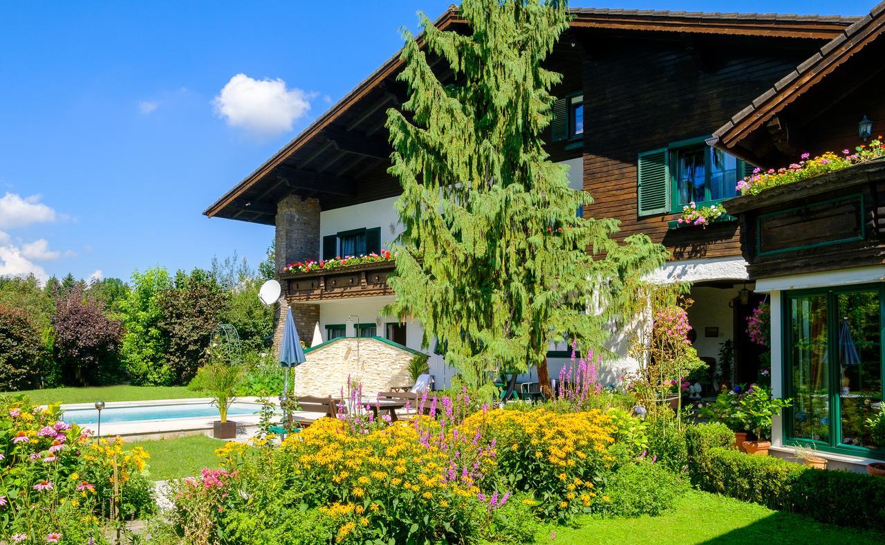 ザルツブルク Haus Am Moos Bed & Breakfast エクステリア 写真