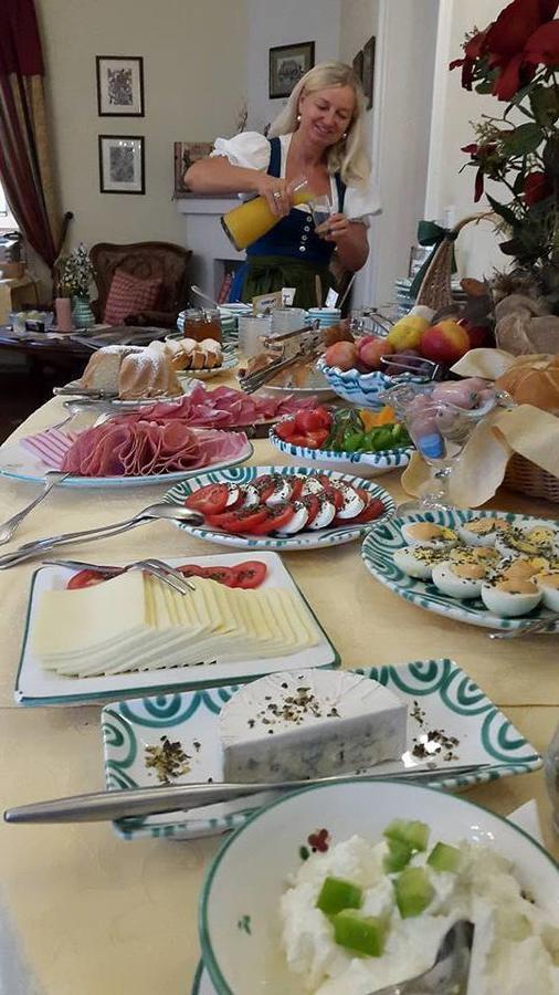 ザルツブルク Haus Am Moos Bed & Breakfast エクステリア 写真