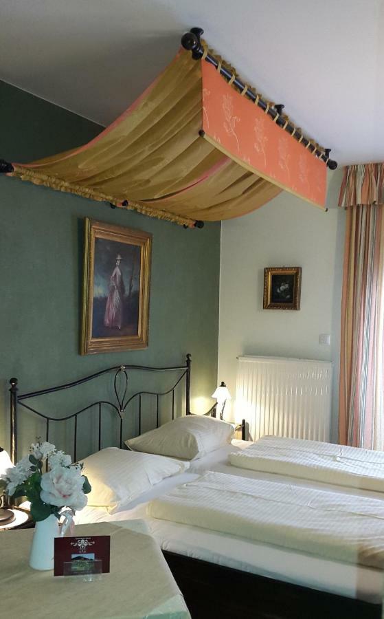 ザルツブルク Haus Am Moos Bed & Breakfast エクステリア 写真